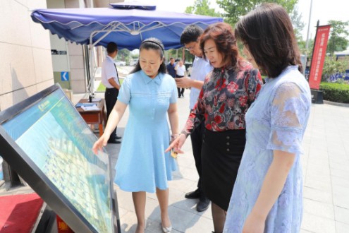 5月29日,大兴区采育镇党委书记张新颖带队,与采育镇政府,开发区多位